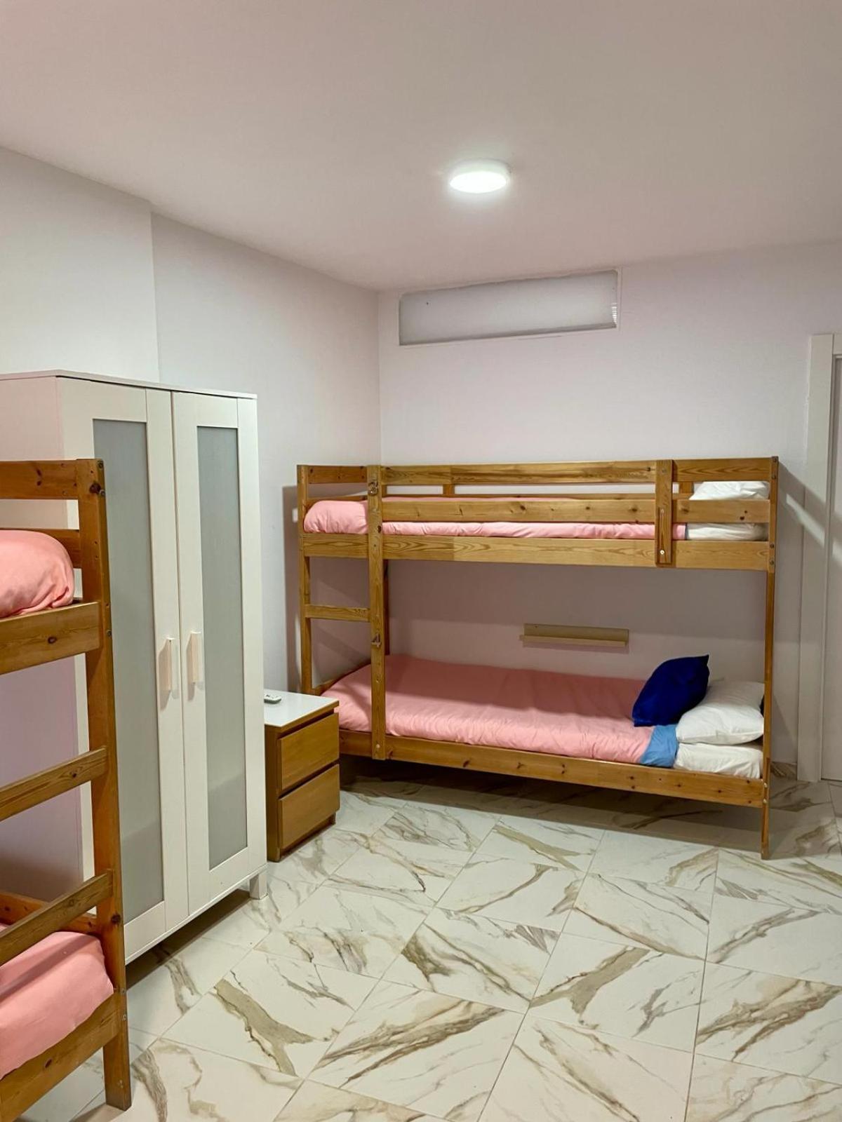 Hostel Residencia Sin Lujo *
